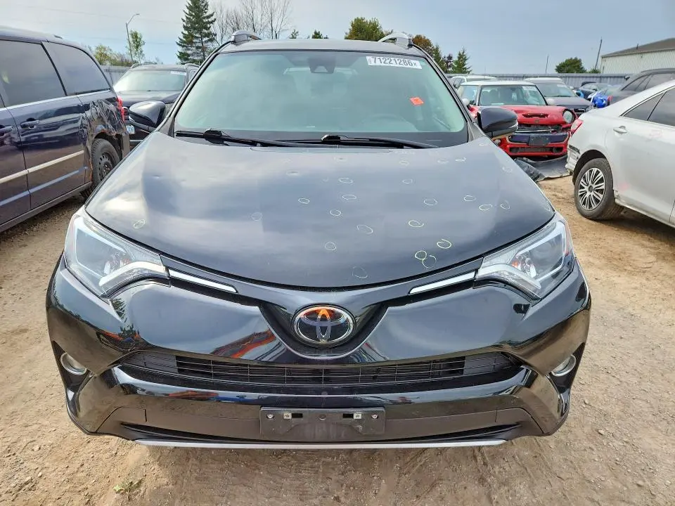 2018 TOYOTA RAV4 XLE  