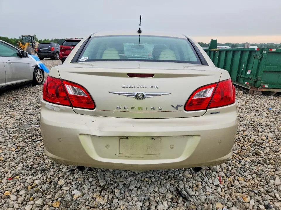 2010 CHRYSLER SEBRING LIMITED  