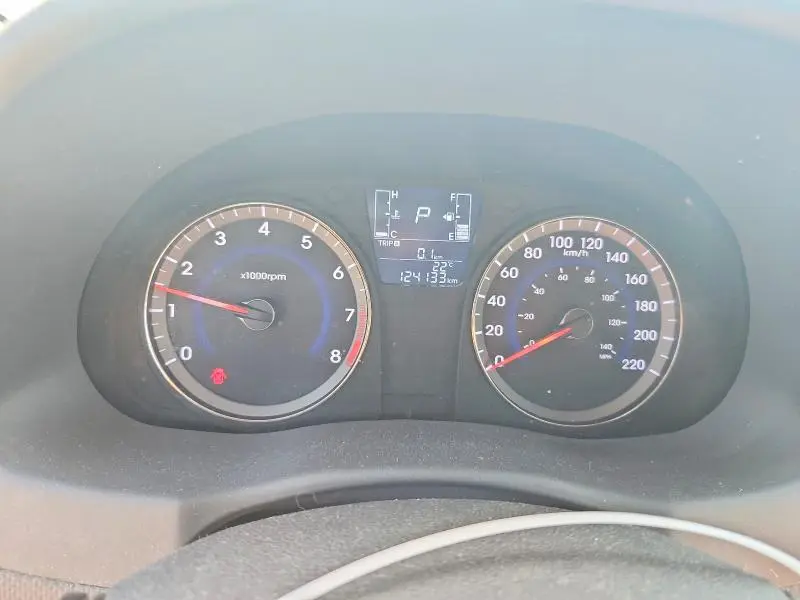 2015 HYUNDAI ACCENT GLS  