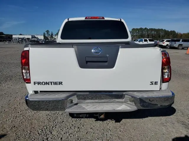 2010 NISSAN FRONTIER CREW CAB SE  