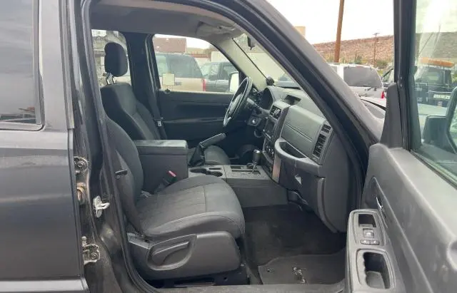 2011 JEEP LIBERTY SPORT  