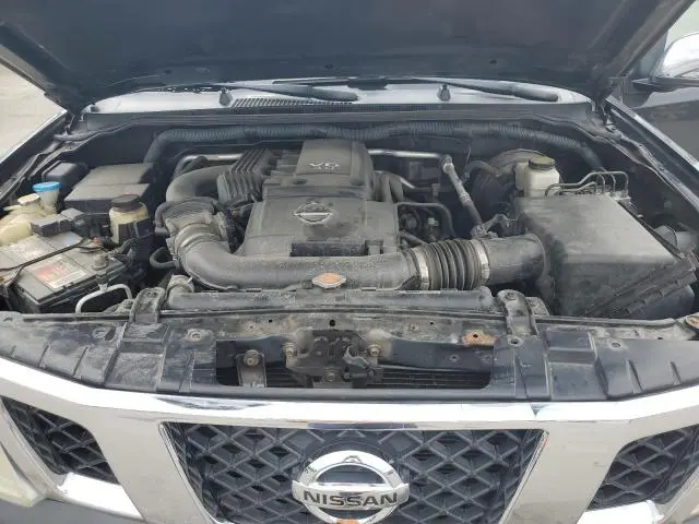 2010 NISSAN FRONTIER CREW CAB SE  