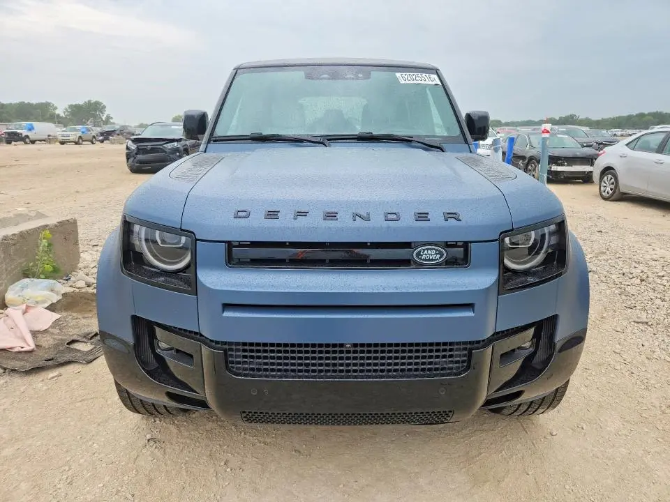 2026 LAND ROVER DEFENDER 110 X-DYNAMIC SE  