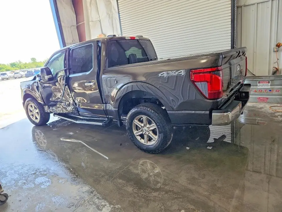 2024 FORD F150 XLT  