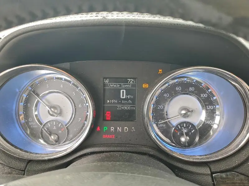 2011 CHRYSLER 300 LIMITED  