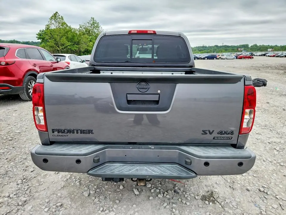 2021 NISSAN FRONTIER SV  