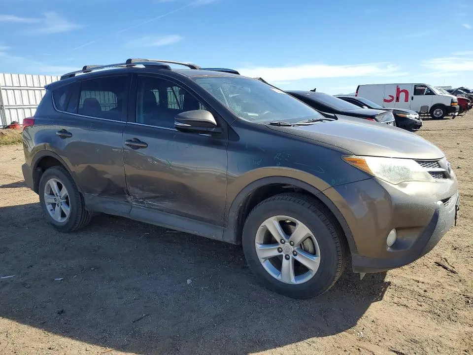 2014 TOYOTA RAV4 XLE  