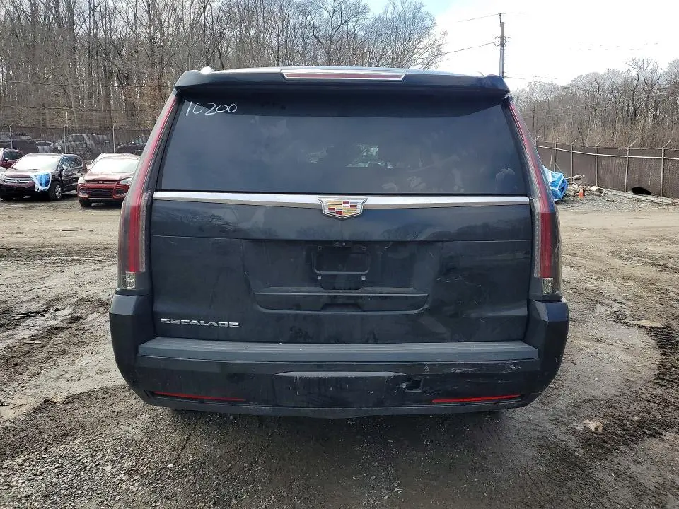 2019 CADILLAC ESCALADE LUXURY  