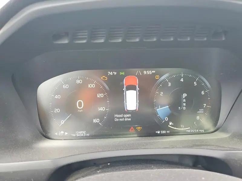 2020 VOLVO XC90 T6 MOMENTUM  