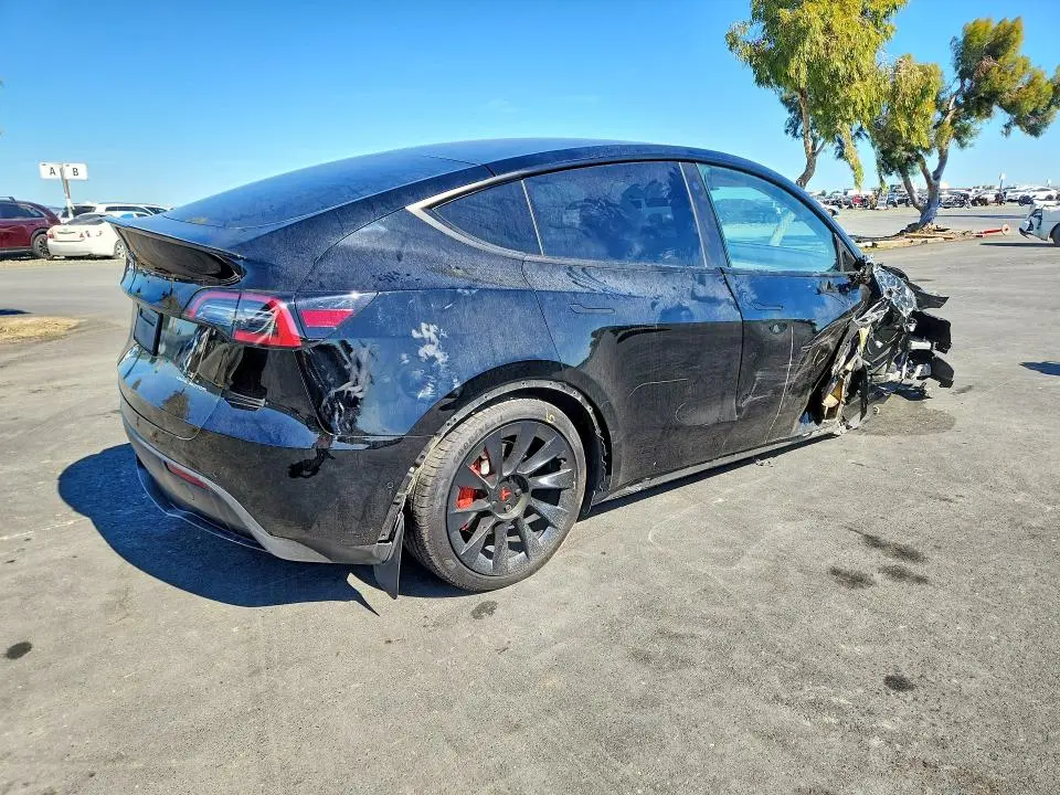 2022 TESLA Y   