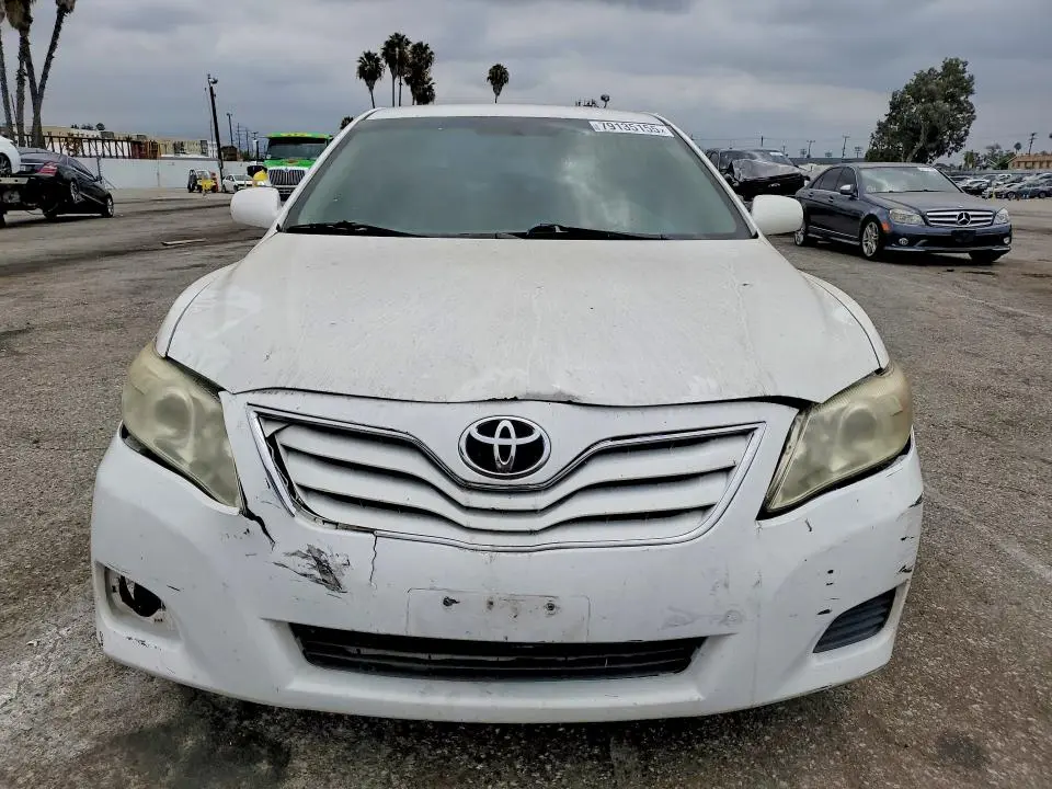 2010 TOYOTA CAMRY LE  