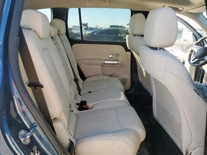 2022 MERCEDES-BENZ GLB 250  