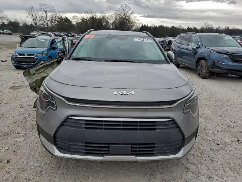 2023 KIA NIRO EX  