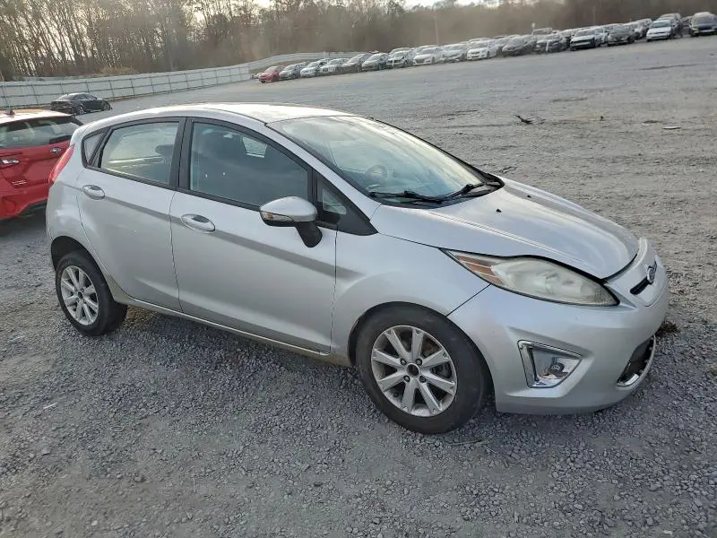 2011 FORD FIESTA SES  