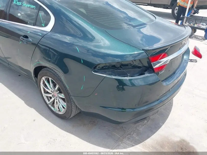 2015 JAGUAR XF 2.0T PREMIUM