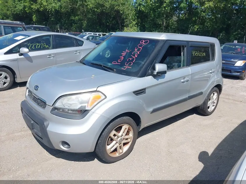 2011 KIA SOUL +