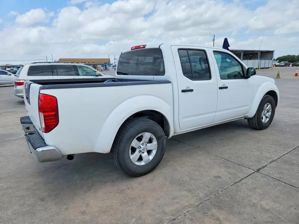 2012 NISSAN FRONTIER S  