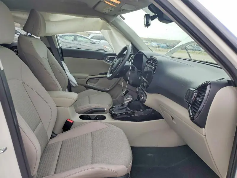 2022 KIA SOUL S  