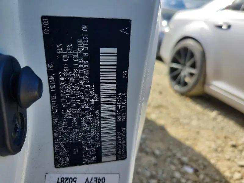 2010 TOYOTA SIENNA XLE  