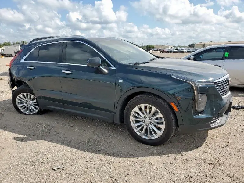 2024 CADILLAC XT4 LUXURY  