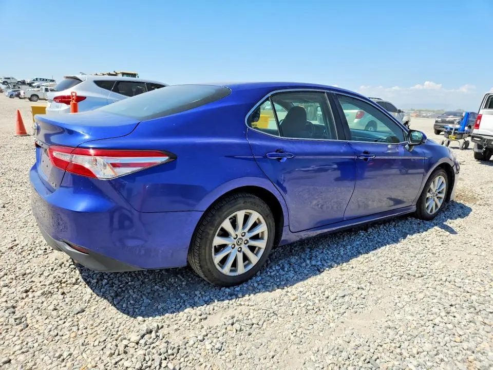 2018 TOYOTA CAMRY LE  