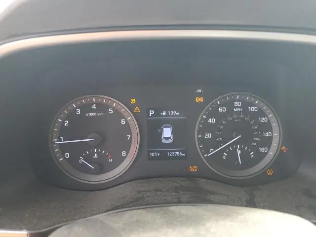 2019 HYUNDAI TUCSON SE  