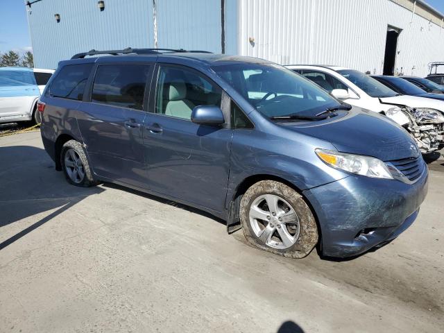 2017 TOYOTA SIENNA LE