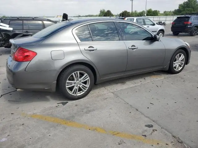 2013 INFINITI G37