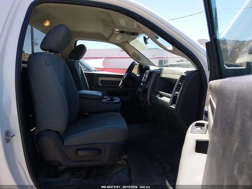 2017 RAM 1500 TRADESMAN  4X4 6'4 BOX