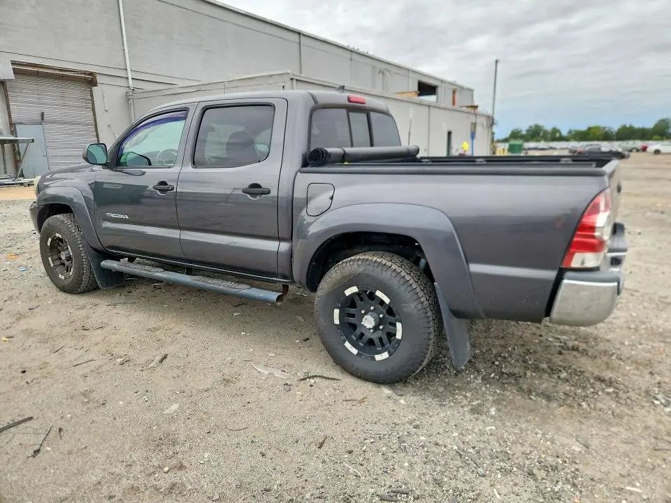 2015 TOYOTA TACOMA V6  
