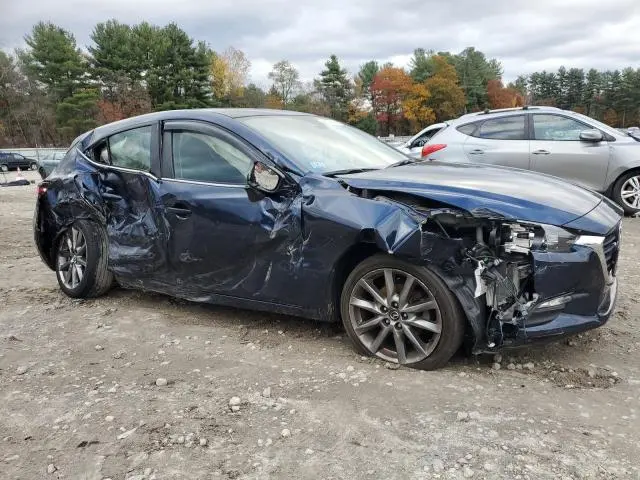 2018 MAZDA 3 TOURING  