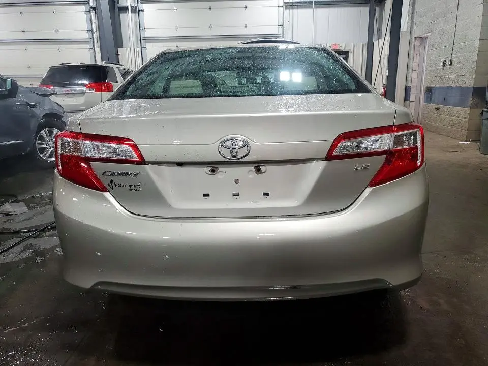 2014 TOYOTA CAMRY LE  