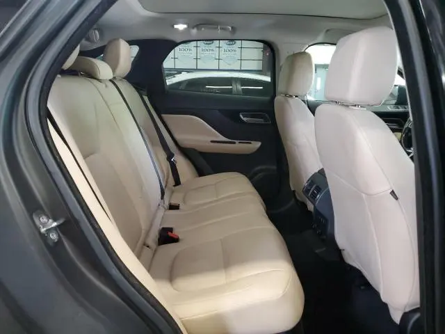 2018 JAGUAR F-PACE PREMIUM  