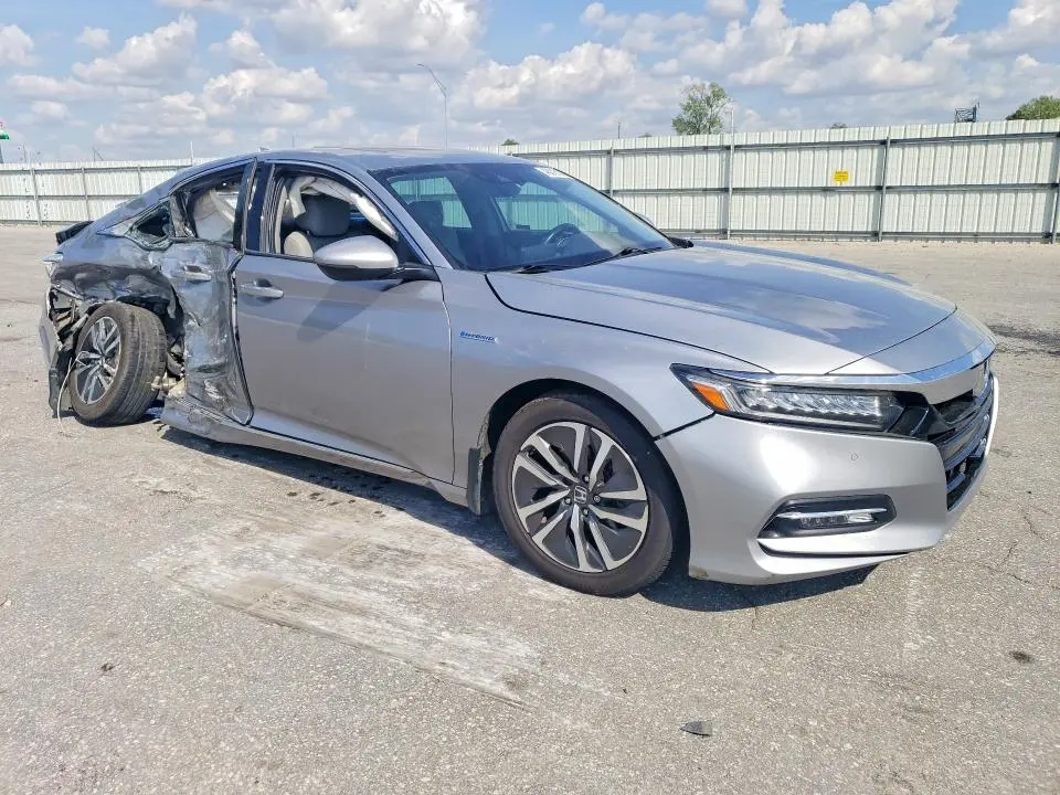 2019 HONDA ACCORD TOURING HYBRID  