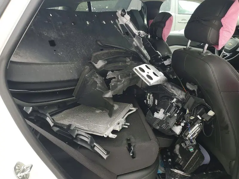 2025 CHEVROLET TRAX 1LT  