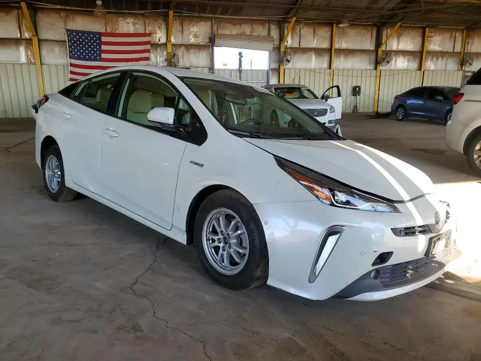 2019 TOYOTA PRIUS XLE AWD-E  