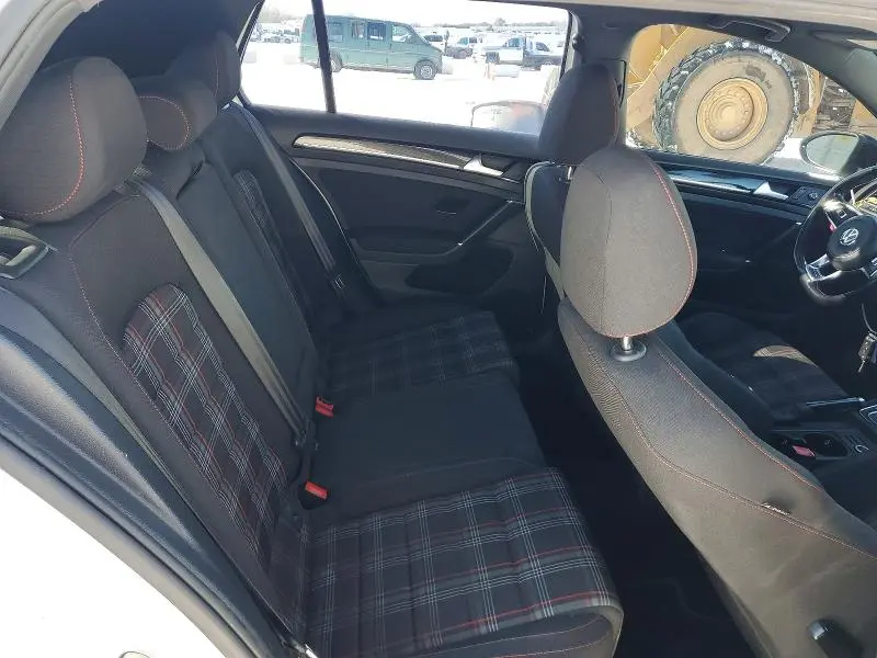 2017 VOLKSWAGEN GTI S/SE  