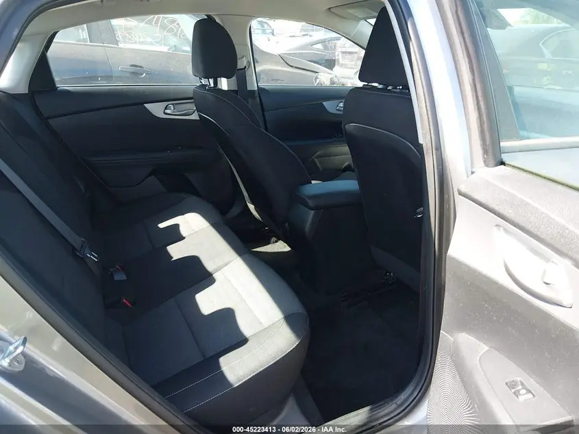2022 KIA FORTE LXS