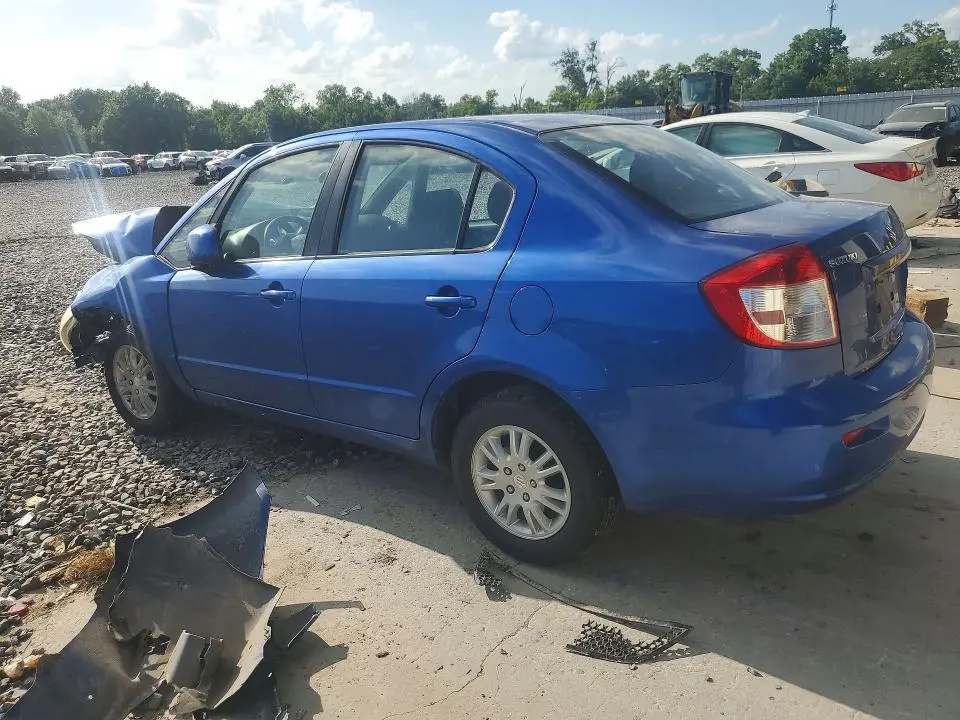 2013 SUZUKI SX4 LE  