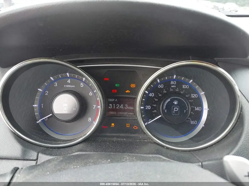 2011 HYUNDAI SONATA SE