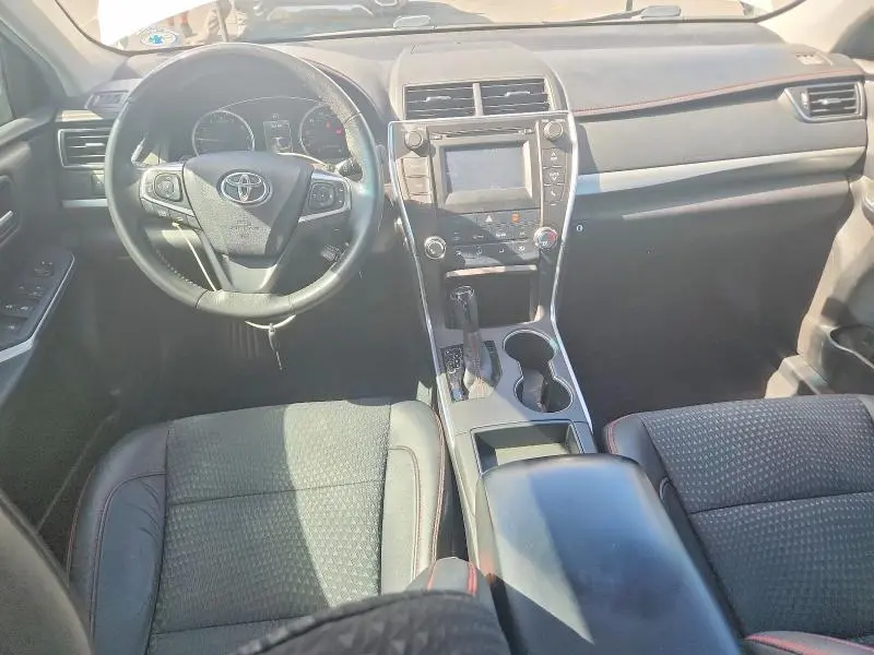 2015 TOYOTA CAMRY LE  