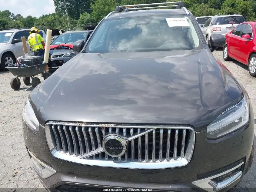 2024 VOLVO XC90 RECHARGE PLUG-IN HYBRID T8 PLUS BRIGHT THEME 7-SEATER