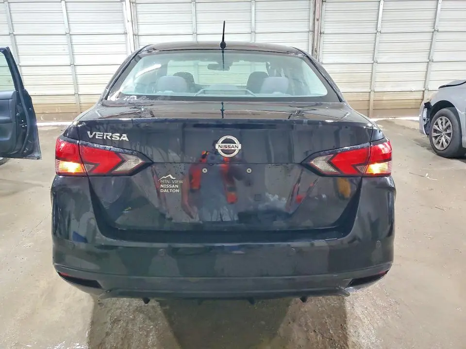 2021 NISSAN VERSA S  