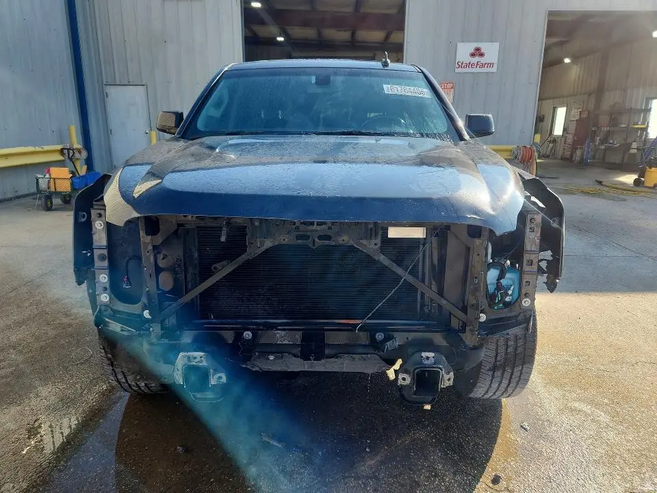 2018 GMC YUKON SLE  