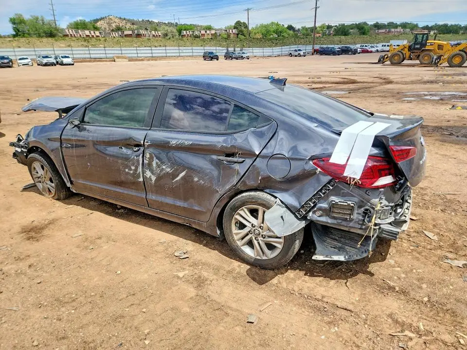 2020 HYUNDAI ELANTRA SEL  