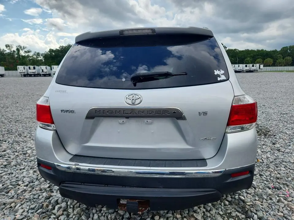 2012 TOYOTA HIGHLANDER BASE  