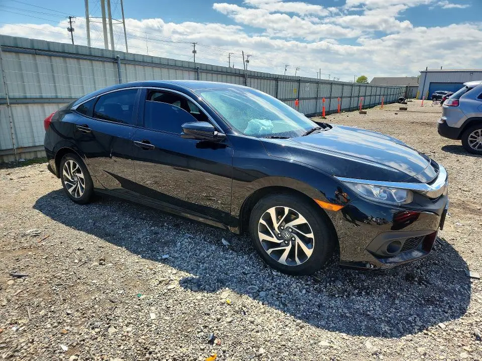 2017 HONDA CIVIC EX  