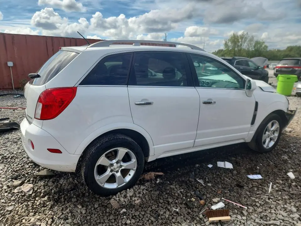 2014 CHEVROLET CAPTIVA LT  