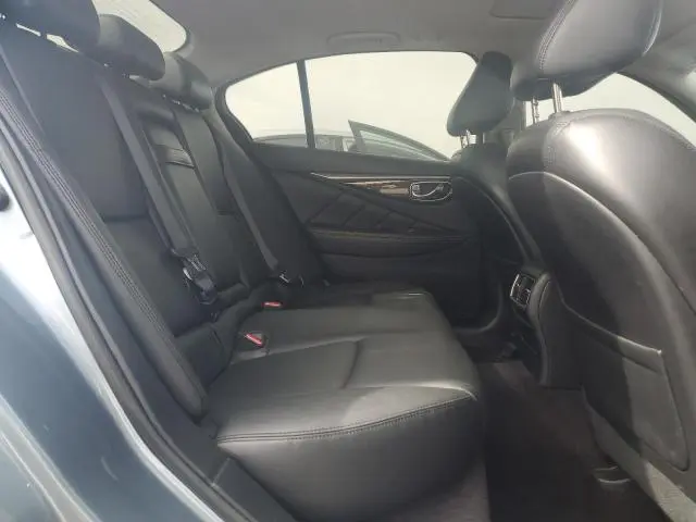 2018 INFINITI Q50 LUXE  