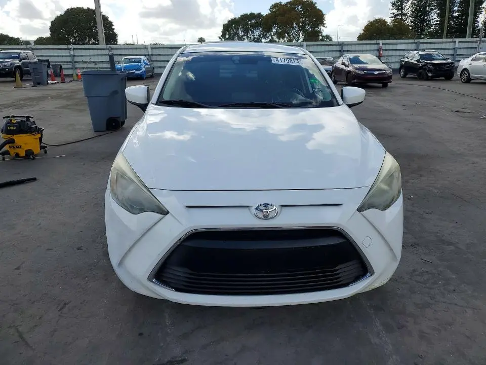 2018 TOYOTA YARIS IA BASE  